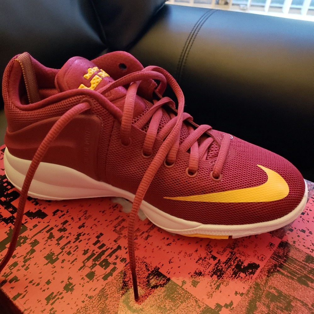 Nike shoes size 5.5